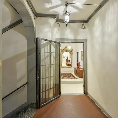 Apartment Palazzo Anselmi By Halldis *