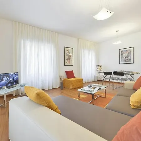 Palazzo Anselmi By Halldis Apartment *