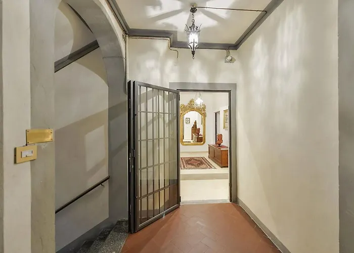 Palazzo Anselmi By Halldis *