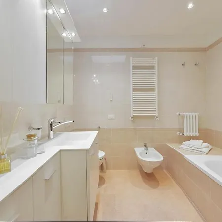 Apartament Palazzo Anselmi By Halldis